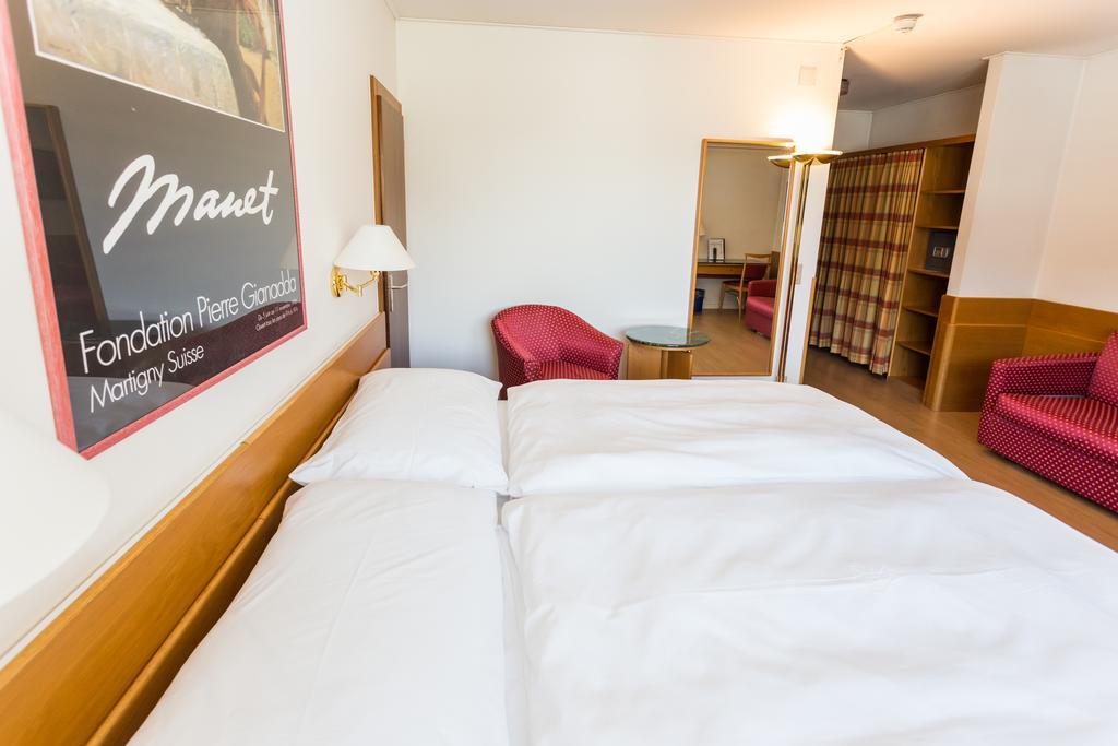 Hotel Du Rhone Sion Oda fotoğraf