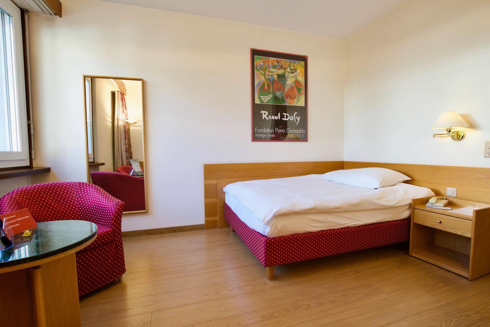 Hotel Du Rhone Sion Dış mekan fotoğraf